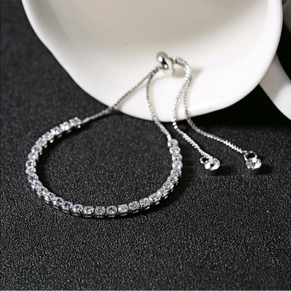 18k White Gold Dainty Bracelet with Cubic Zirconia - Picture 5 of 5